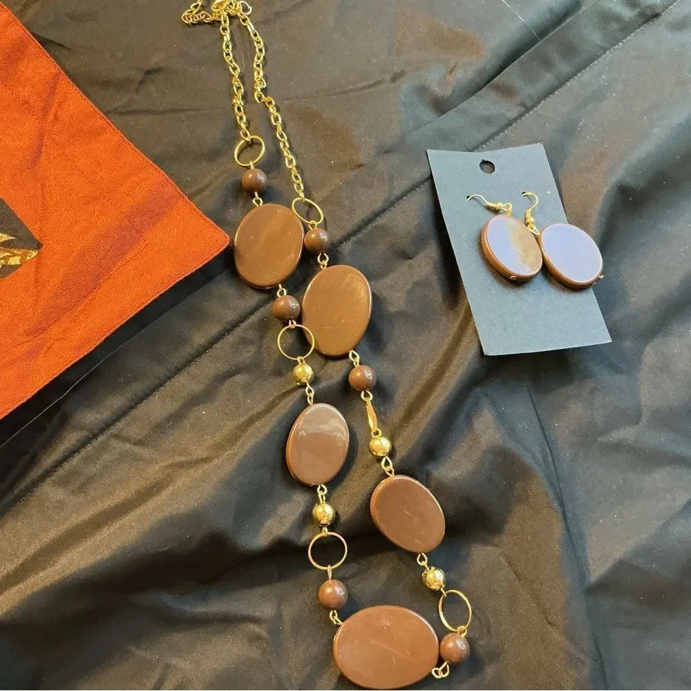 Elegant Brown and Gold Jewelry Set